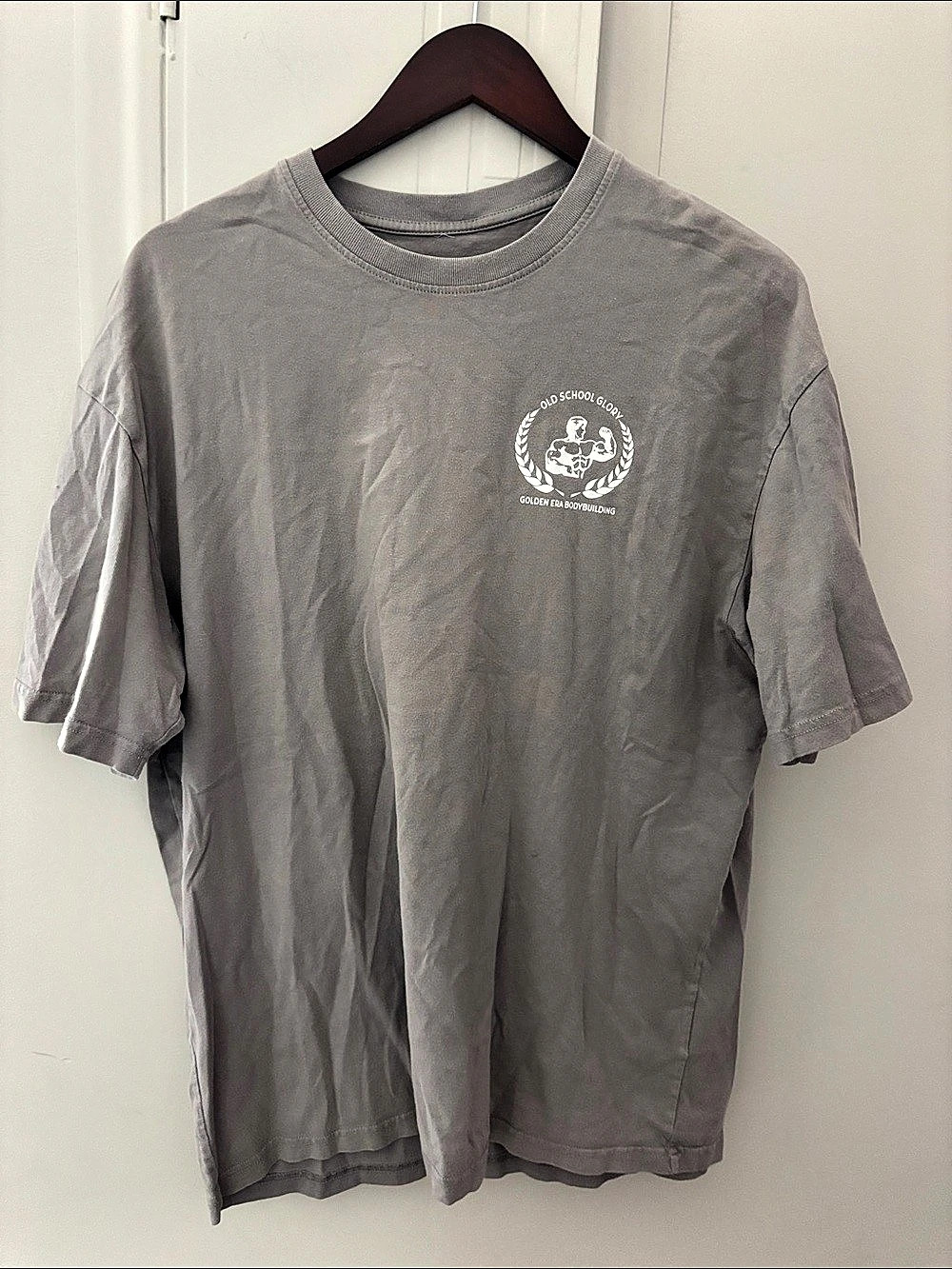 Old School Glory Golden Era Tee Graphic T-Shirt Gray oversized medium